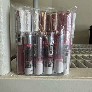 (20) pcs of wet and wild lippies